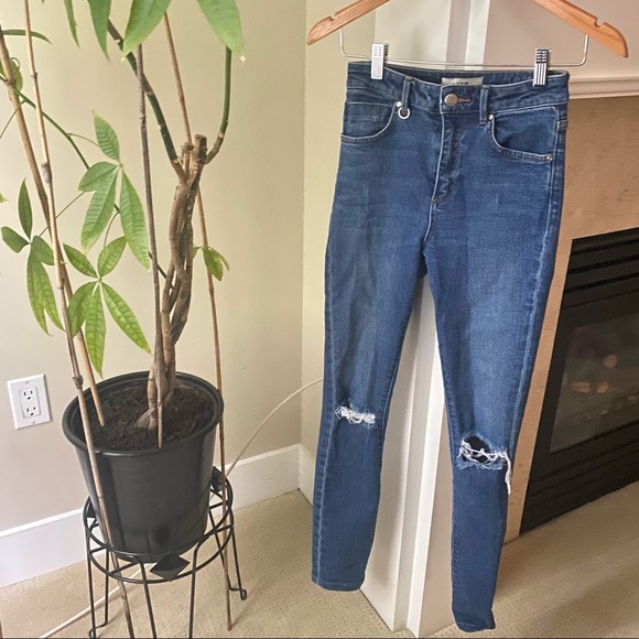 NEUW Dark Wash Marilyn High Rise Ripped Jeans - Picture 2 of 11